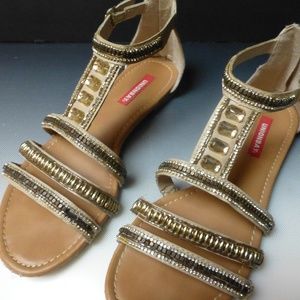 union bay beaded bling zipper back sandals 9.5m